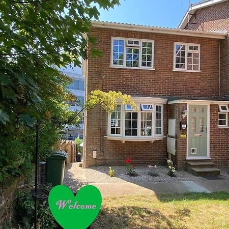 Redhill Town Centre 3 Bed House Near Gatwick Airport, Easy Commute To London公寓 外观 照片
