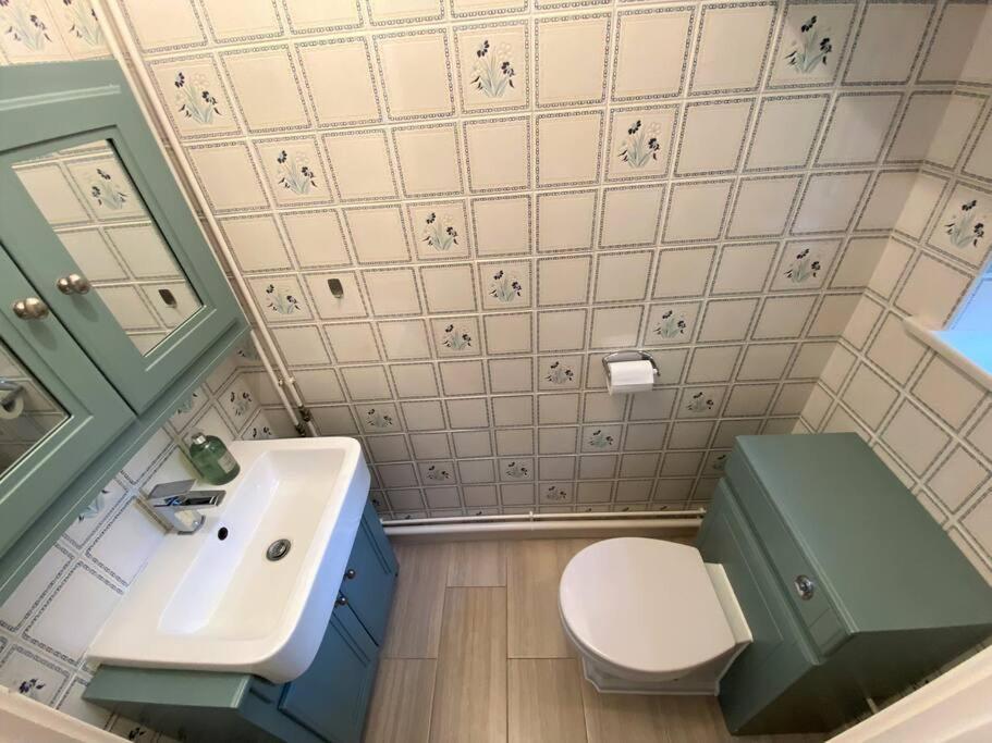 Redhill Town Centre 3 Bed House Near Gatwick Airport, Easy Commute To London公寓 外观 照片